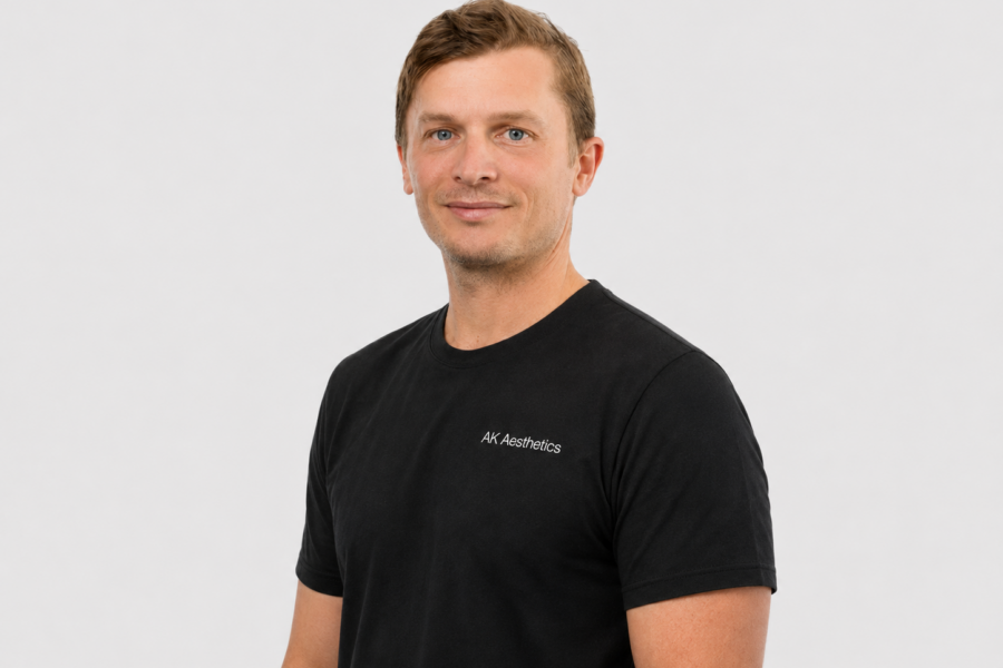 Personalebillede af Hans Christian Ring i hvid kittel